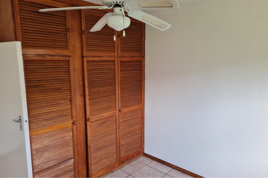 5 Bedroom Property for Sale in Windsor Park Western Cape